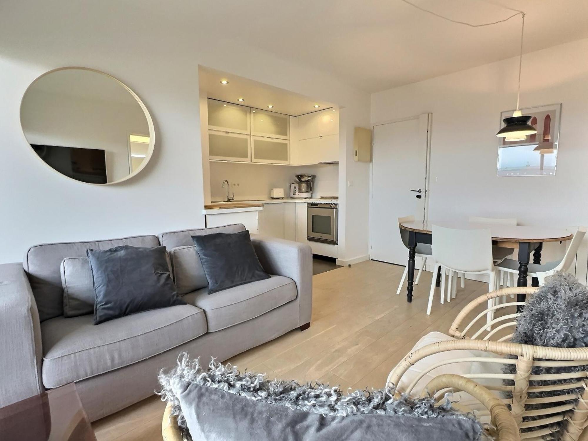 Moderne T2, Bord De Mer, Parking & Wifi Gratuit Apartment *